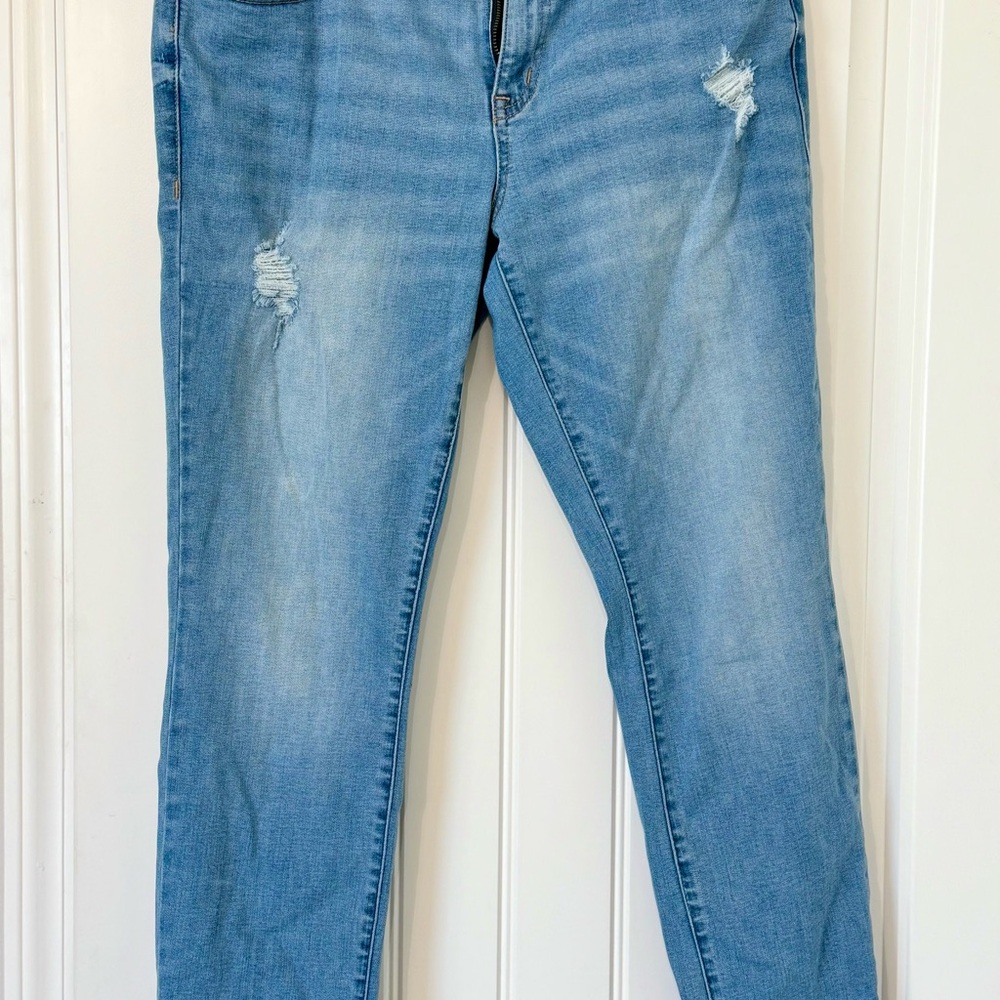 Women’s Aeropostale low rise jeggings